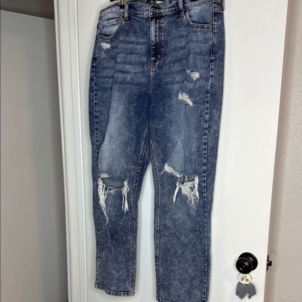 Fashion Nova Distressed Boyfriend Women's Jeans